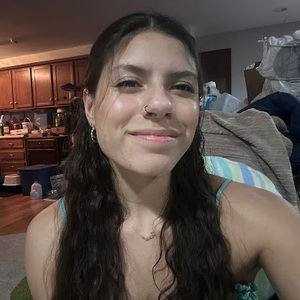 Meet your Posher, Izzy